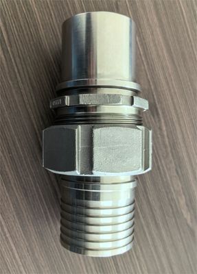 Équipement en acier inoxydable Centre d'usinage CNC en acier inoxydable Processus de cire perdue connecteurs de camions-citernes