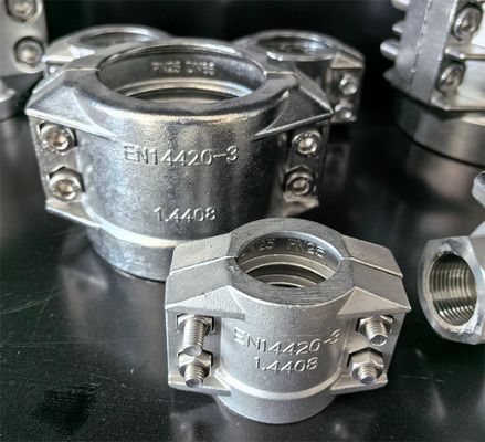 Pièces d'investissement de précision en acier inoxydable pour la coulée de tuyaux avec pinces de sécurité