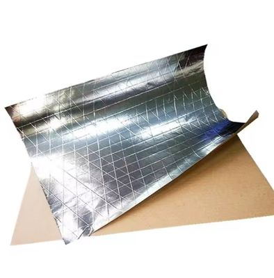 Revêtement en feuille-grille-kraft de qualité commerciale avec un grammage de base de 95 g/m², une épaisseur de feuille de 7 um et un support en papier kraft de 60 g/m²
